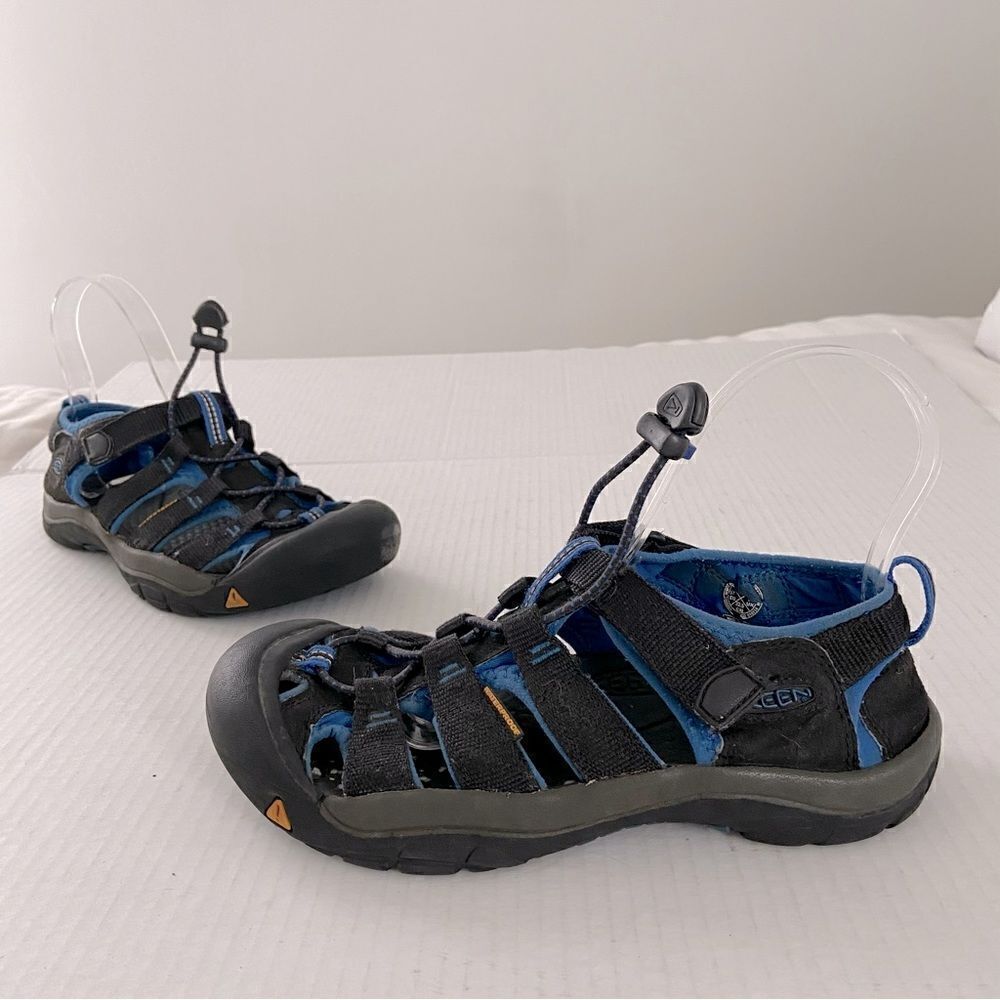 Keen‎ Newport H2 Kids Youth Sz 4 Blue Waterproof Sandals Unisex Hiking Shoes